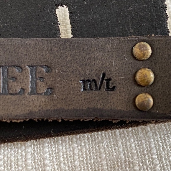 NWOT Free People chunky brown leather belt with brass buckle Sz M/L - Picture 5 of 10